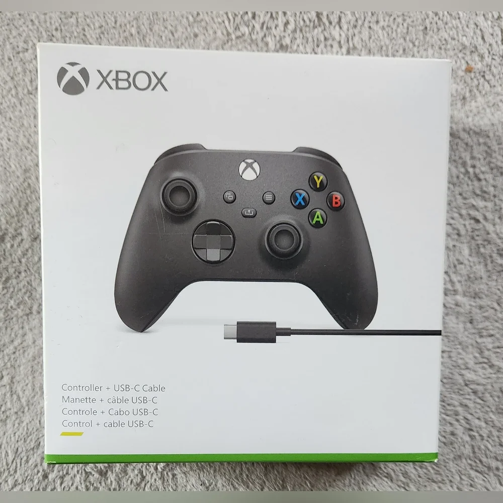 Official Microsoft XBOX Wireless Controller + USB-C Cable [ Black ] NEW